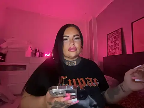  MelinaCurves  online show from February 6, 1:38 am