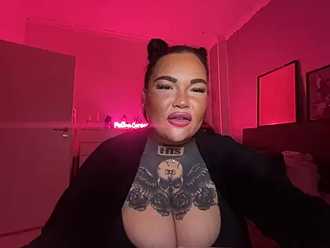  MelinaCurves  online show from January 8, 10:37 pm