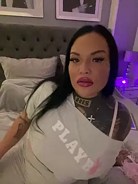  MelinaCurves  online show from March 4, 8:05 pm