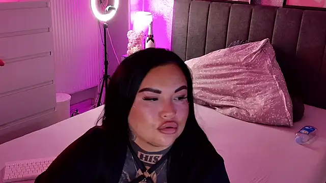  MelinaCurves  online show from March 16, 8:43 pm