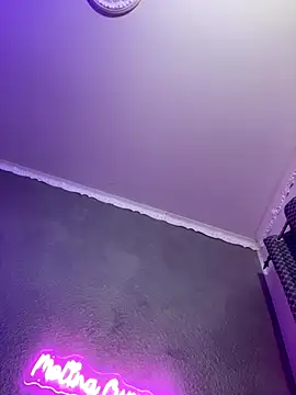 Snapshot of _MelinaCurves_ chatting on November 26, 10:21 pm MelinaCurves online show from November 26, 10:21 pm