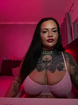  MelinaCurves  online show from May 9, 11:30 pm
