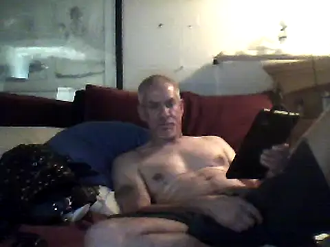 Snapshot of Biknight chatting on February 19, 6:22 am Biknight online show from February 19, 6:22 am