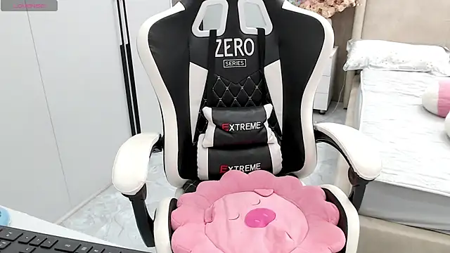 Hanako love online show from March 21, 4:00 pm