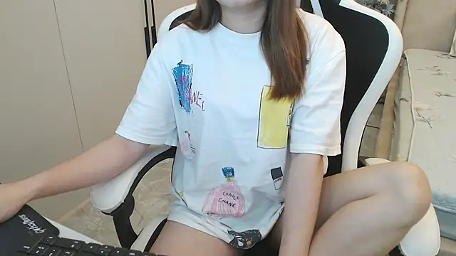 Snapshot of Hanako_love chatting on March 22, 4:14 am Hanako love online show from March 22, 4:14 am