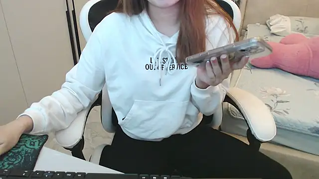 Snapshot of Hanako_love chatting on March 9, 3:43 am Hanako love online show from March 9, 3:43 am