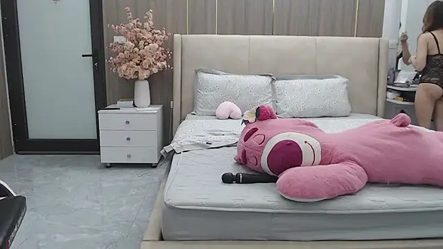Snapshot of Hanako_love chatting on October 13, 3:35 pm Hanako love online show from October 13, 3:35 pm