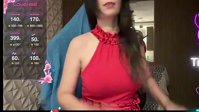 Leilacharlotte online show from January 13, 11:19 pm