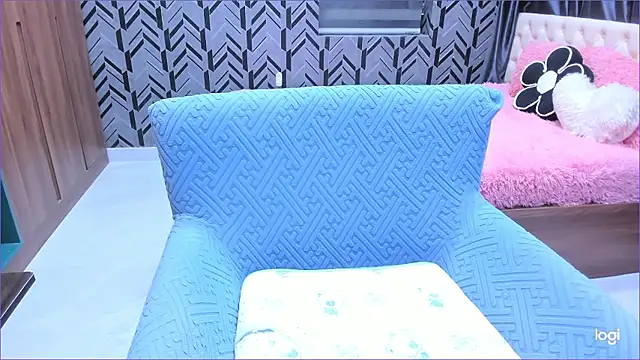 Snapshot of Toyota_Motor_Corporation chatting on January 11, 11:22 pm Toyota Motor Corporation online show from January 11, 11:22 pm