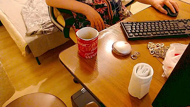 MomJaneSex online show from February 25, 9:48 pm