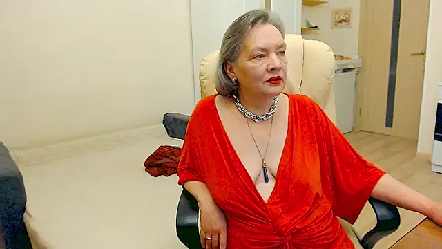 MomJaneSex online show from December 14, 2:07 am