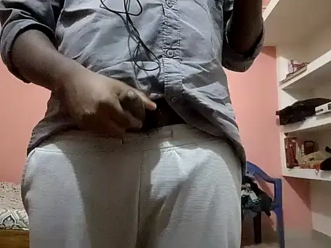 Snapshot of Aneesh007m chatting on January 12, 6:04 pm Aneesh007m online show from January 12, 6:04 pm