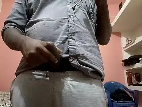 Snapshot of Aneesh007m chatting on February 11, 6:19 pm Aneesh007m online show from February 11, 6:19 pm