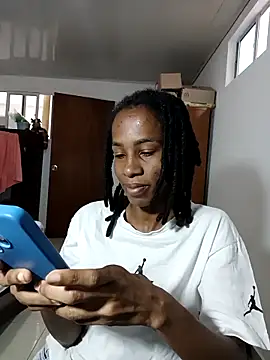 Snapshot of africa_deluxe chatting on March 4, 11:40 am africa deluxe online show from March 4, 11:40 am