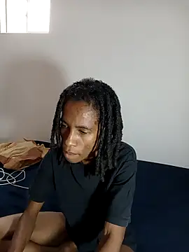 Snapshot of africa_deluxe chatting on February 3, 1:05 pm africa deluxe online show from February 3, 1:05 pm