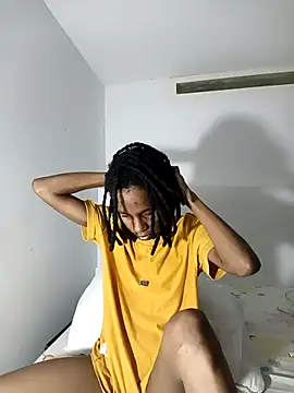 Snapshot of africa_deluxe chatting on November 26, 11:43 am africa deluxe online show from November 26, 11:43 am