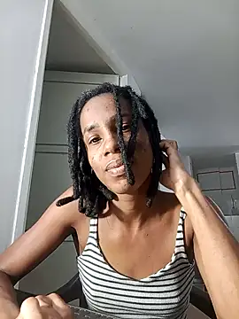 Snapshot of africa_deluxe chatting on September 28, 6:59 pm africa deluxe online show from September 28, 6:59 pm