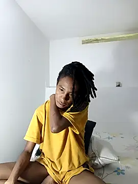 Snapshot of africa_deluxe chatting on November 17, 4:44 pm africa deluxe online show from November 17, 4:44 pm