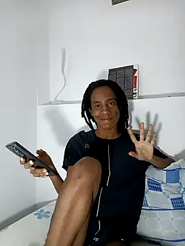 Snapshot of africa_deluxe chatting on October 24, 11:20 am africa deluxe online show from October 24, 11:20 am