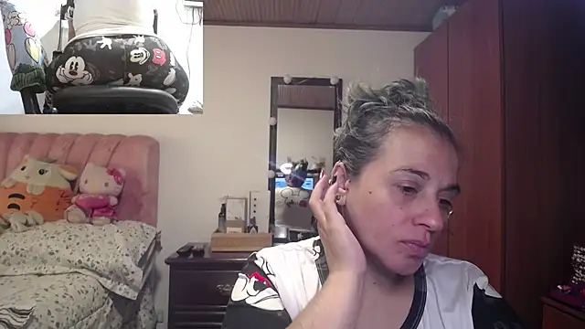 zoe hotxxx online show from March 7, 2:11 pm