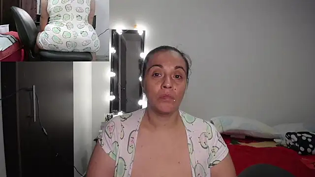 zoe hotxxx online show from September 28, 11:55 pm