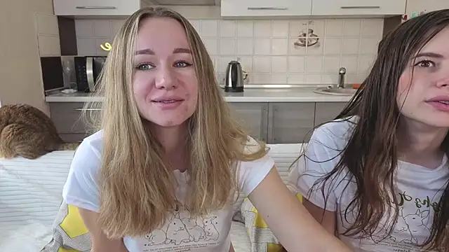 Snapshot of Naughty_Alice chatting on October 3, 6:15 am Naughty Alice online show from October 3, 6:15 am