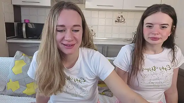 Naughty Alice online show from November 28, 6:02 am