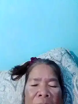 Snapshot of sexylizzy4u chatting on December 16, 8:40 am sexylizzy4u online show from December 16, 8:40 am