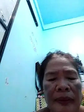 Snapshot of sexylizzy4u chatting on January 15, 7:28 pm sexylizzy4u online show from January 15, 7:28 pm