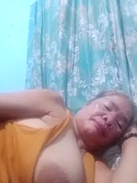 sexylizzy4u online show from April 5, 3:30 pm