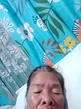 Snapshot of sexylizzy4u chatting on February 8, 1:20 pm sexylizzy4u online show from February 8, 1:20 pm