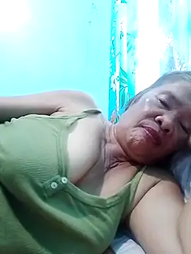 Snapshot of sexylizzy4u chatting on February 16, 4:00 am sexylizzy4u online show from February 16, 4:00 am