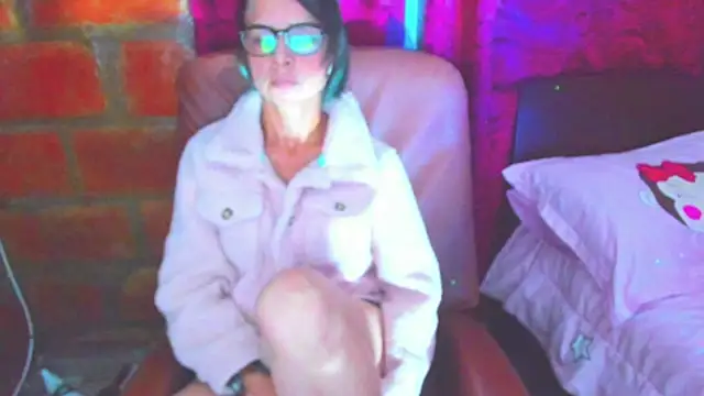 BrianaGarner online show from June 25, 1:14 am