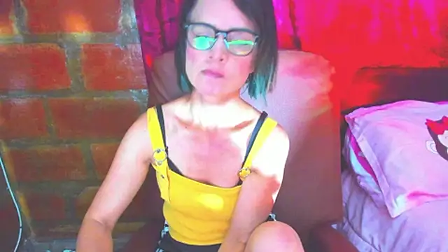 BrianaGarner online show from June 27, 5:41 pm