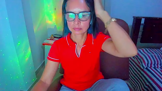 BrianaGarner online show from October 24, 8:13 am