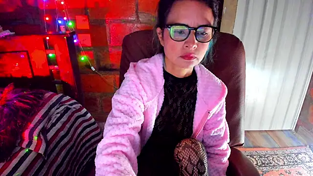 BrianaGarner online show from April 11, 7:45 am