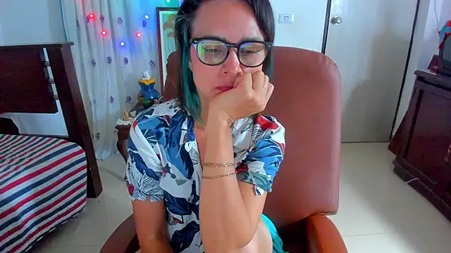 BrianaGarner online show from February 19, 5:21 pm