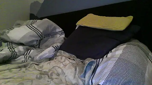 Menic0n online show from November 12, 3:27 pm