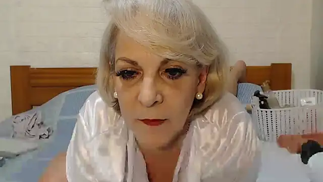 awild kitten online show from October 27, 8:48 am