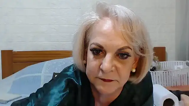 awild kitten online show from December 1, 9:21 am