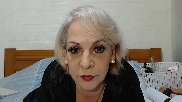 awild kitten online show from October 28, 9:08 am