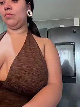 Snapshot of emilyjohanson chatting on February 27, 5:05 pm emilyjohanson online show from February 27, 5:05 pm