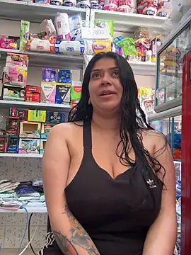 Snapshot of emilyjohanson chatting on February 25, 3:45 pm emilyjohanson online show from February 25, 3:45 pm