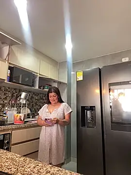 Snapshot of emilyjohanson chatting on January 14, 3:47 pm emilyjohanson online show from January 14, 3:47 pm