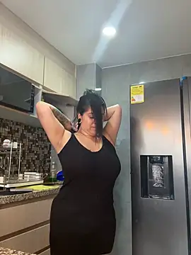 Snapshot of emilyjohanson chatting on January 29, 1:49 pm emilyjohanson online show from January 29, 1:49 pm