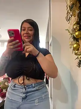 Snapshot of emilyjohanson chatting on December 30, 2:51 pm emilyjohanson online show from December 30, 2:51 pm