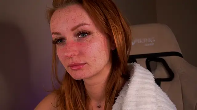 Snapshot of Liuba_Fox chatting on February 26, 11:41 pm Liuba Fox online show from February 26, 11:41 pm