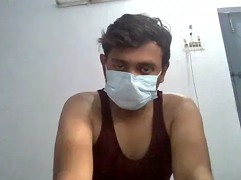 introvert7 online show from December 19, 7:55 am