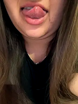 Snapshot of Jane_BBW chatting on November 30, 11:38 pm Jane BBW online show from November 30, 11:38 pm