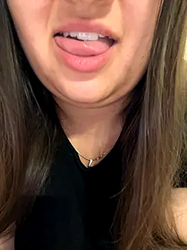 Snapshot of Jane_BBW chatting on October 29, 12:42 am Jane BBW online show from October 29, 12:42 am